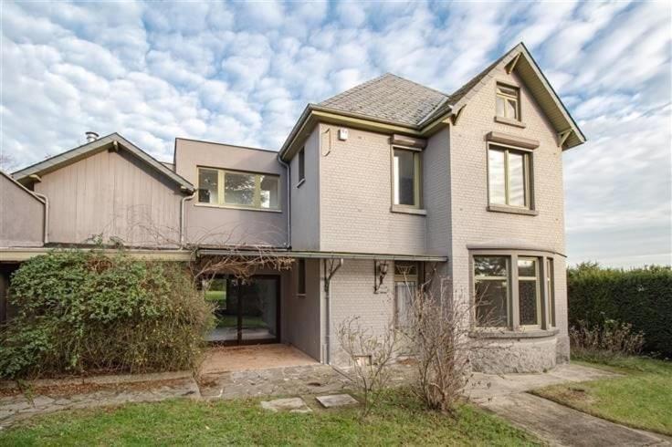 Charmante Villa Des Annees 30 Braine-lʼAlleud Esterno foto